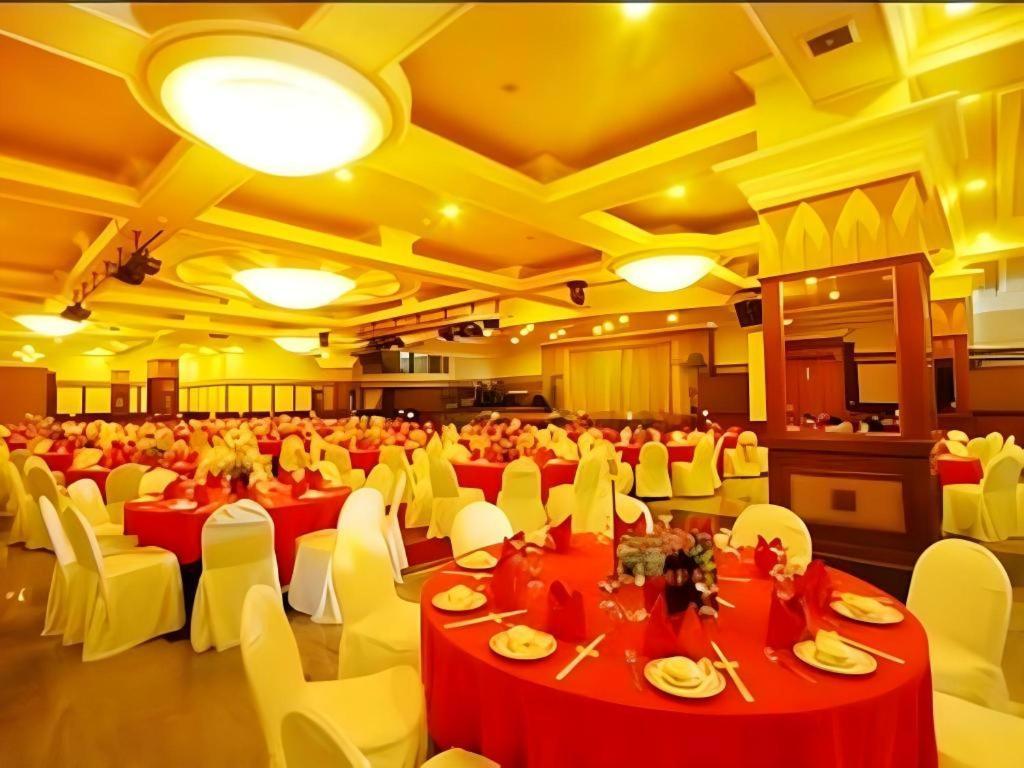 Hotel Banjarmasin International Dış mekan fotoğraf